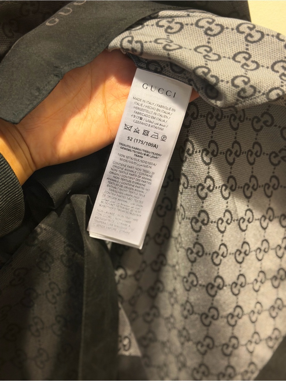 Gucci Gray and Black Short-Sleeve Monogram Matching Shirt and Short Set - Picture 4 of 13